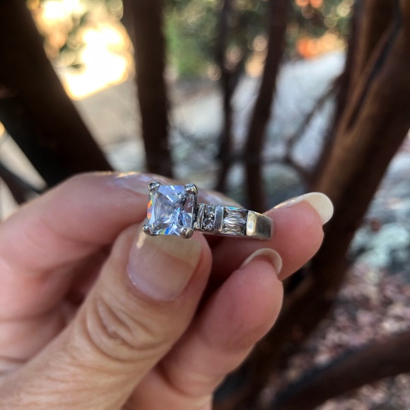 Vintage Sterling Silver 925 Ring Princess Cut Cubic Zirconia Engagement Size 7 - Picture 11 of 16